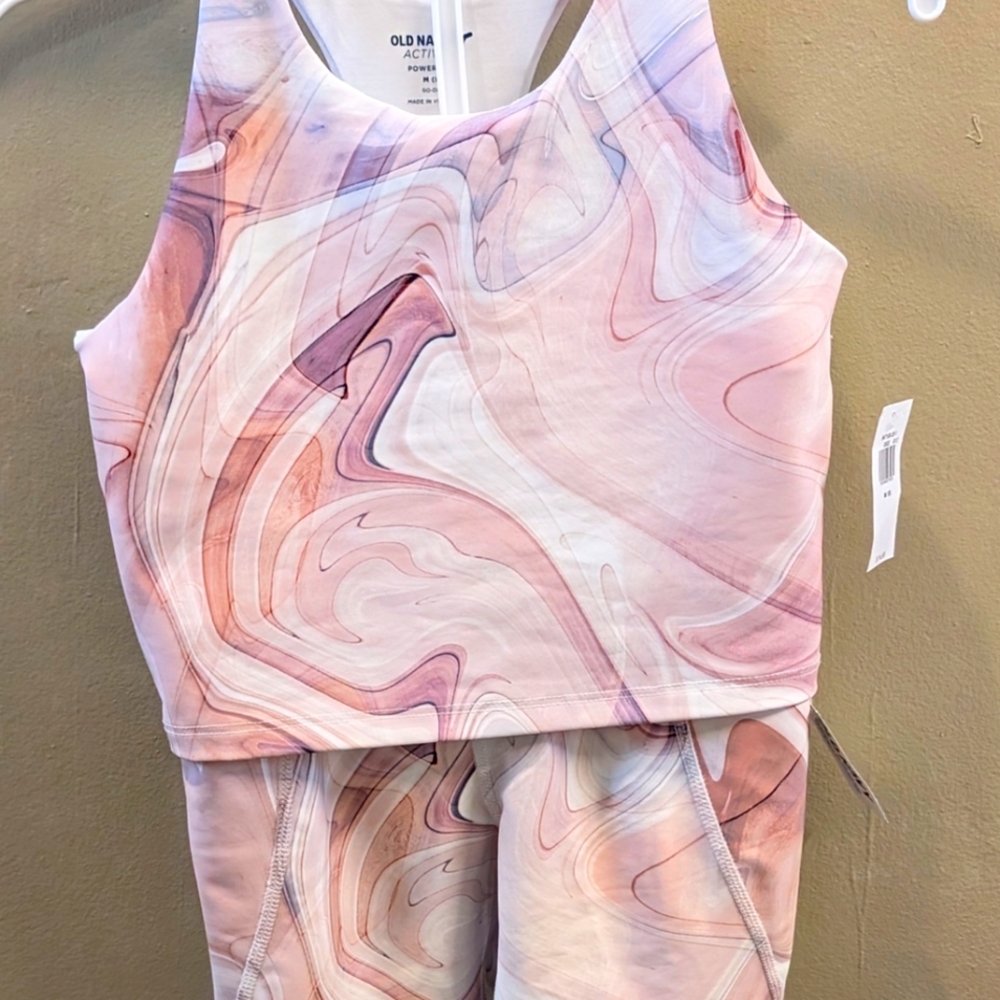 Girls Old Navy Active Wear Top with Built in Bra & Matching Leggings